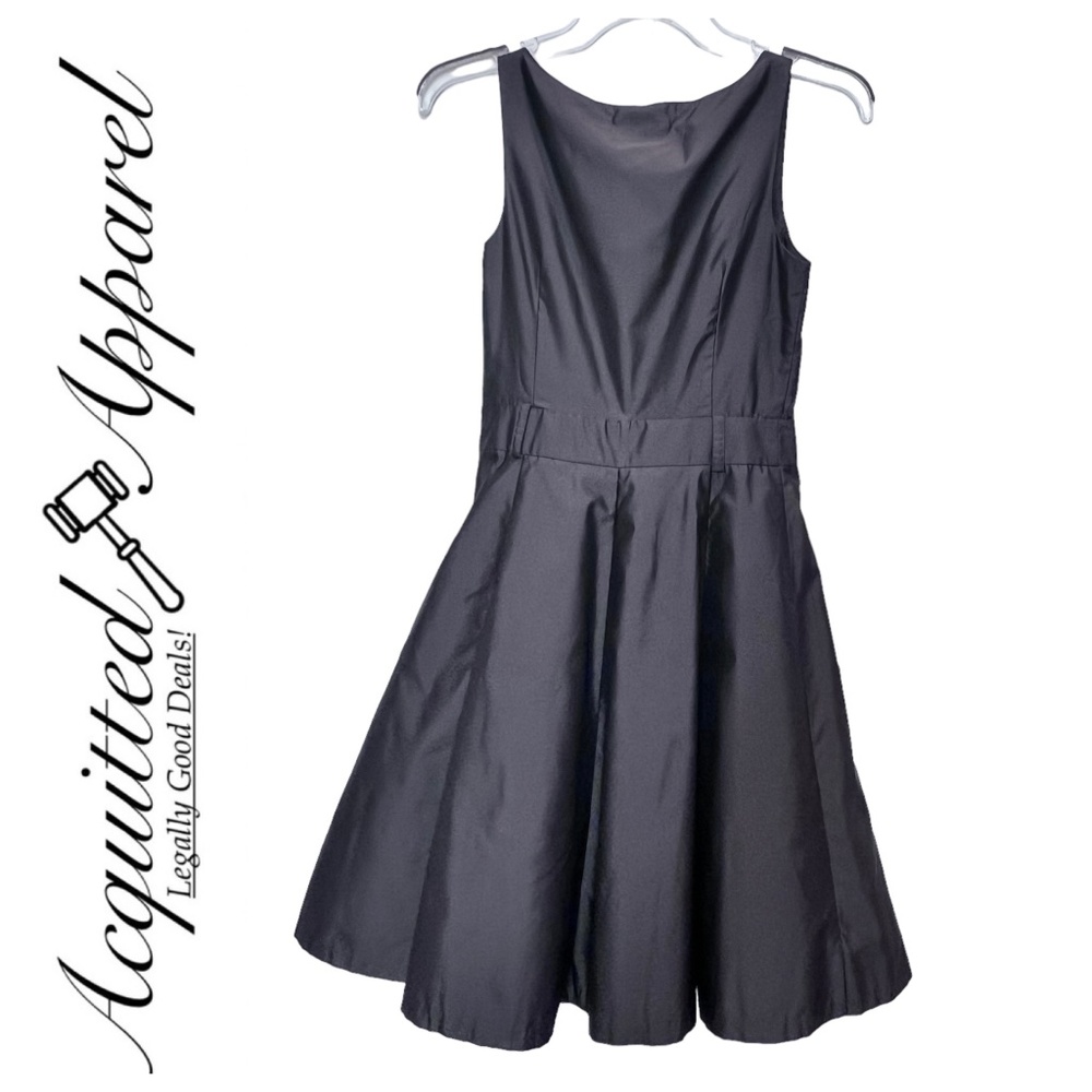 Piazza Roma A-Line Sleeveless Lined Mini Dress With Pockets